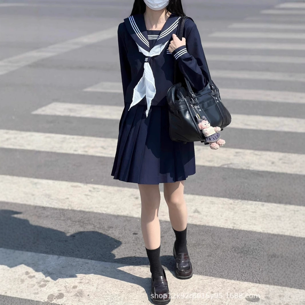 Улучшенный набор из трех основных jk униформы