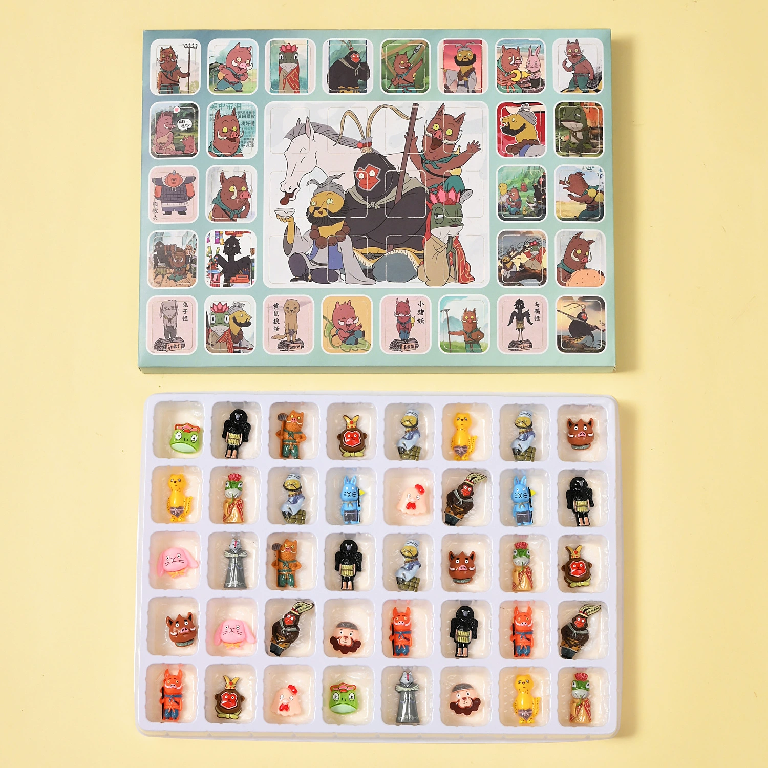 Blind Box Collectible Luo Xiaohei Figures, Mystery Mini Dolls, Assorted Materials (Random)