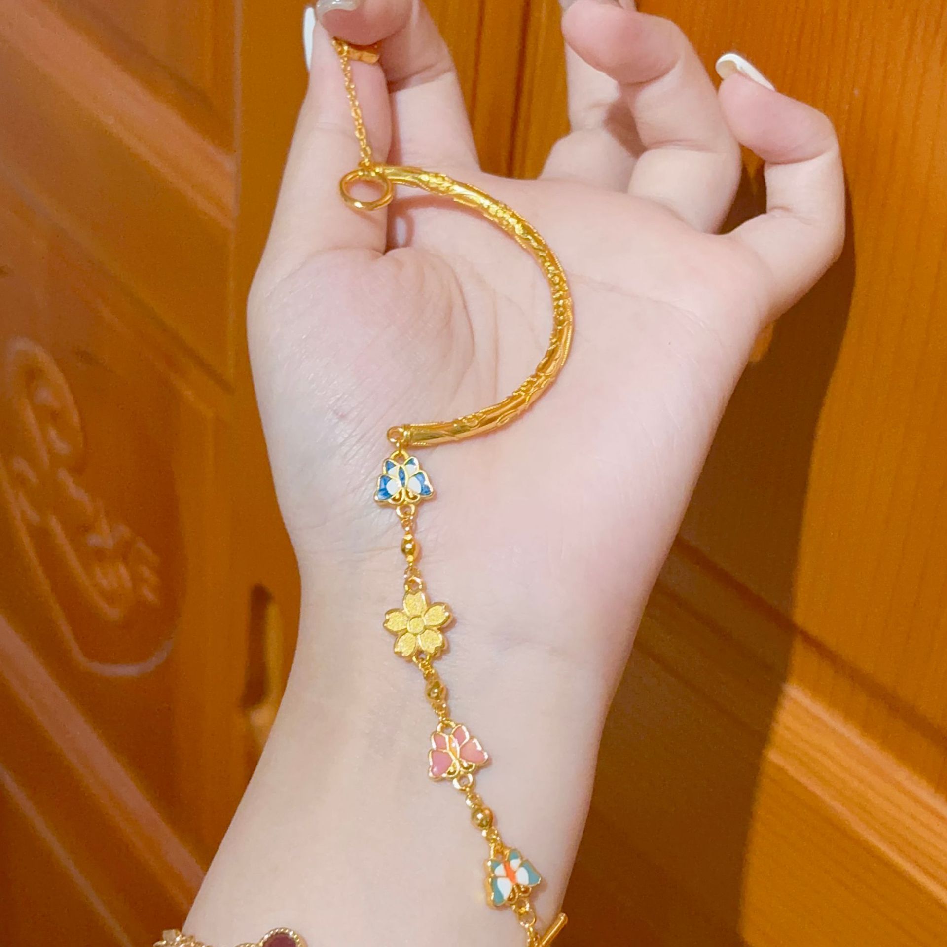 Pulsera de cuentas oro esmalte mariposa estilo palacio retro antiguo_voghion.com
