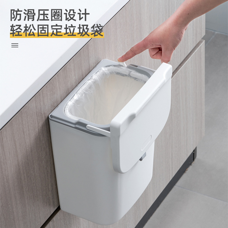 Bote de basura de cocina Cubo de almacenamiento de embalaje doméstico grande montado en la pared Puerta de gabinete de alto valor Baño con tapa Cesta de papel