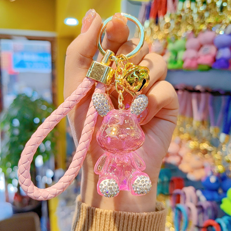 Diamante cristal conejo de dibujos animados resina llavero colgante encantador llavero de automóvil creativo bolsos accesorios de mujer regalos