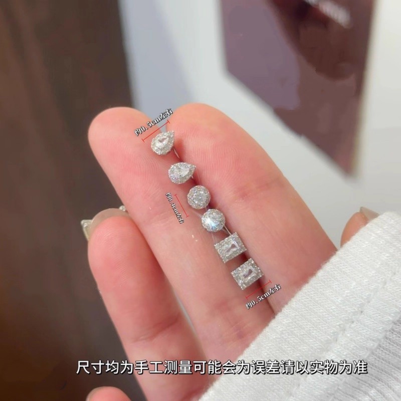 S925 aguja de plata exquisito ZIRCON oído-aumento traje pequeño oído espárragos Luz de lujo nicho versátil temperamento perla pendientes femeninos