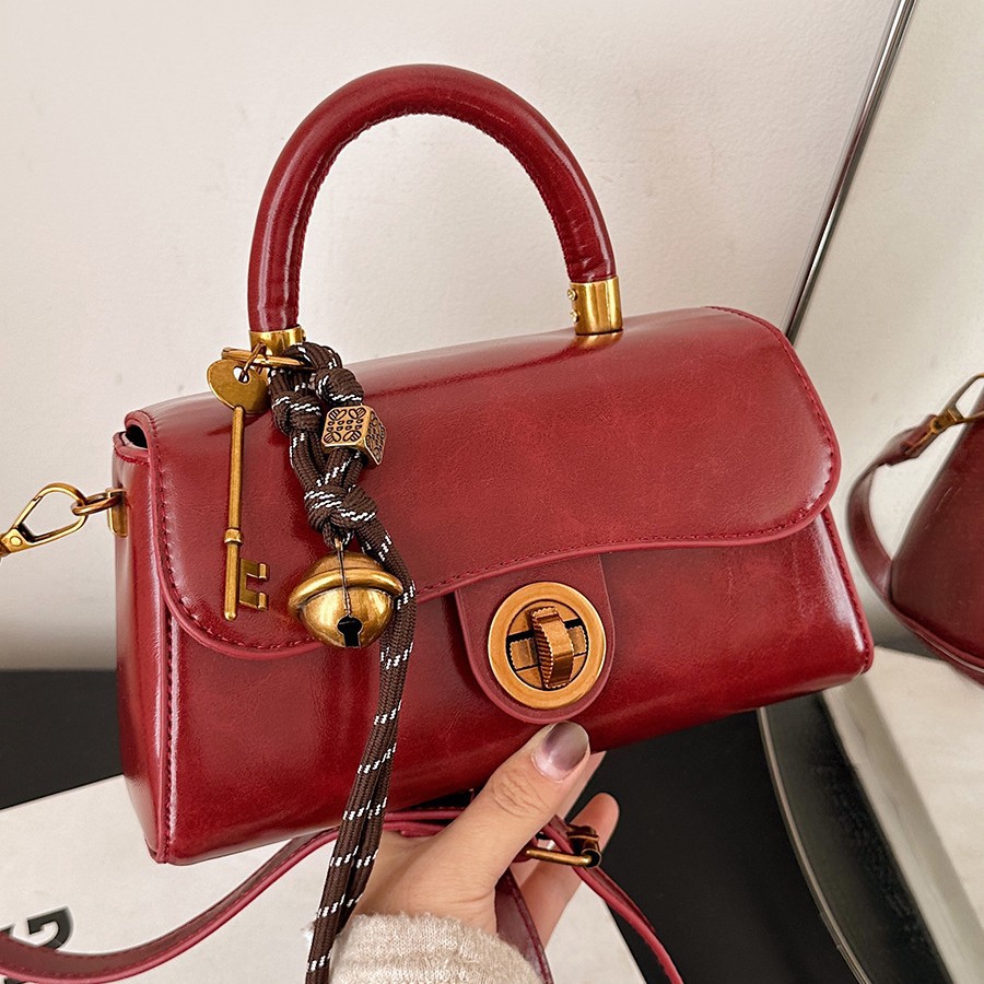 Vintage Style Women's Shoulder Bag Simple Versatile Crossbody_voghion.com