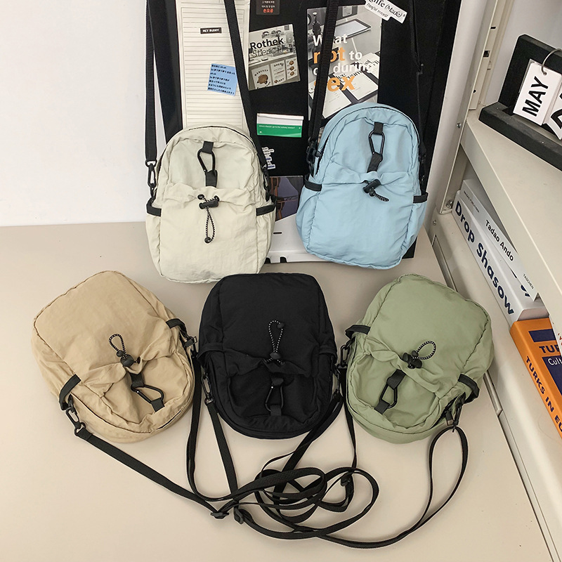 Solid-color nylon fabric bag for women, Spring 2025 new niche waist bag, ins casual pleated phone bag, crossbody bag for women details Picture