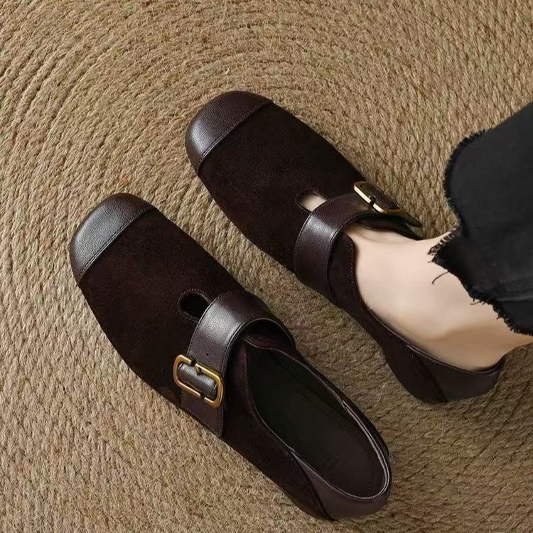 2026 Mary zapatos de primavera y verano de color sólido retro nuevo cuadrado tacones suaves zapatos de moda de viaje