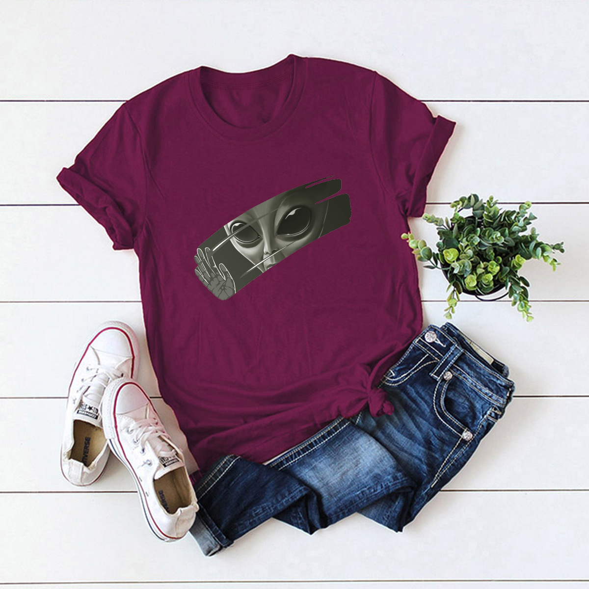 Popular Alien Pattern Female T-Shirt NSSN30850