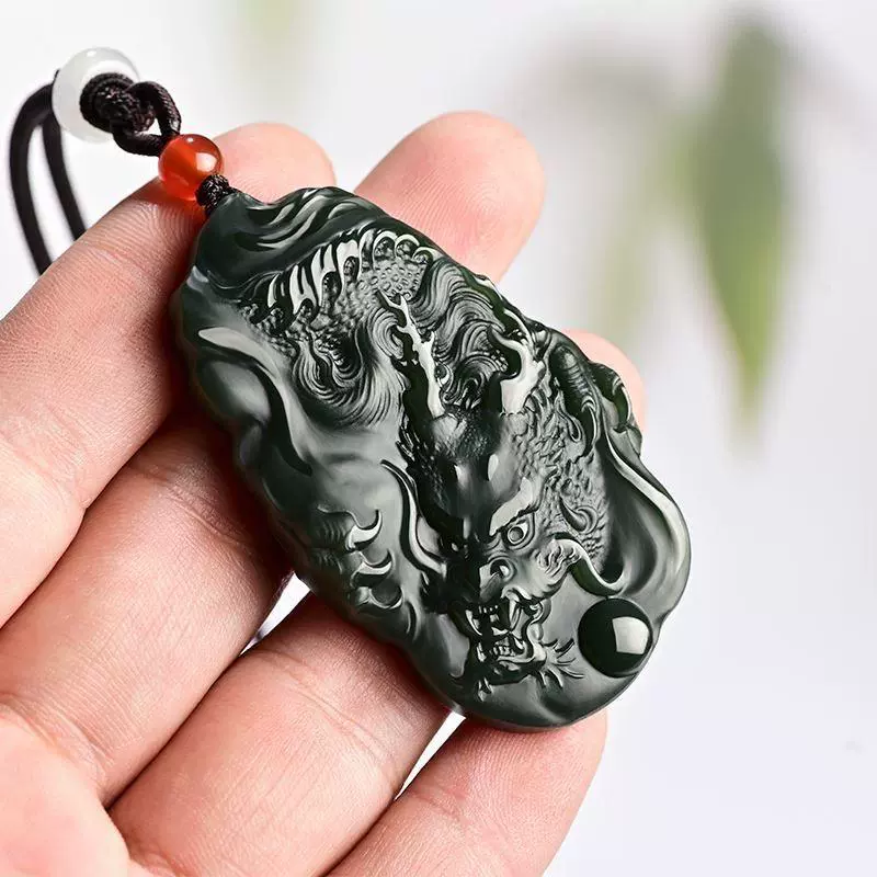 Pendant jade, carved necklace