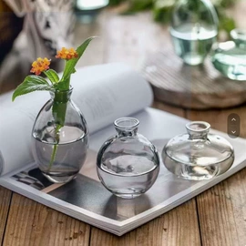 装饰花瓶;化妆品包装