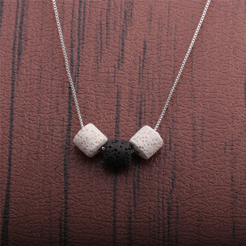 Fashion Volcanic Stone Necklace display picture 5