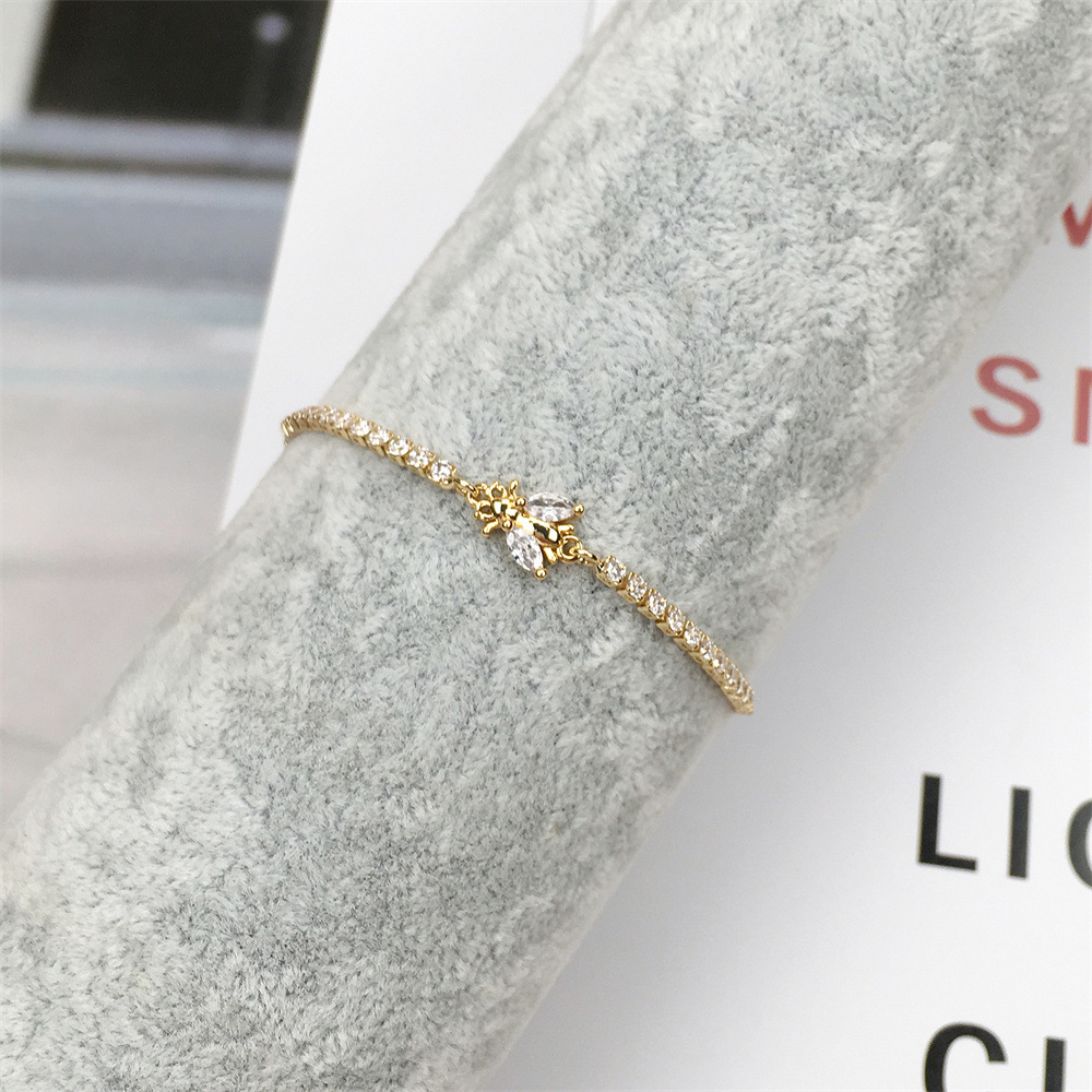 Wholesale Jewelry Insect Shape Splicing Copper Inlaid Zircon Bracelet Nihaojewelry display picture 9