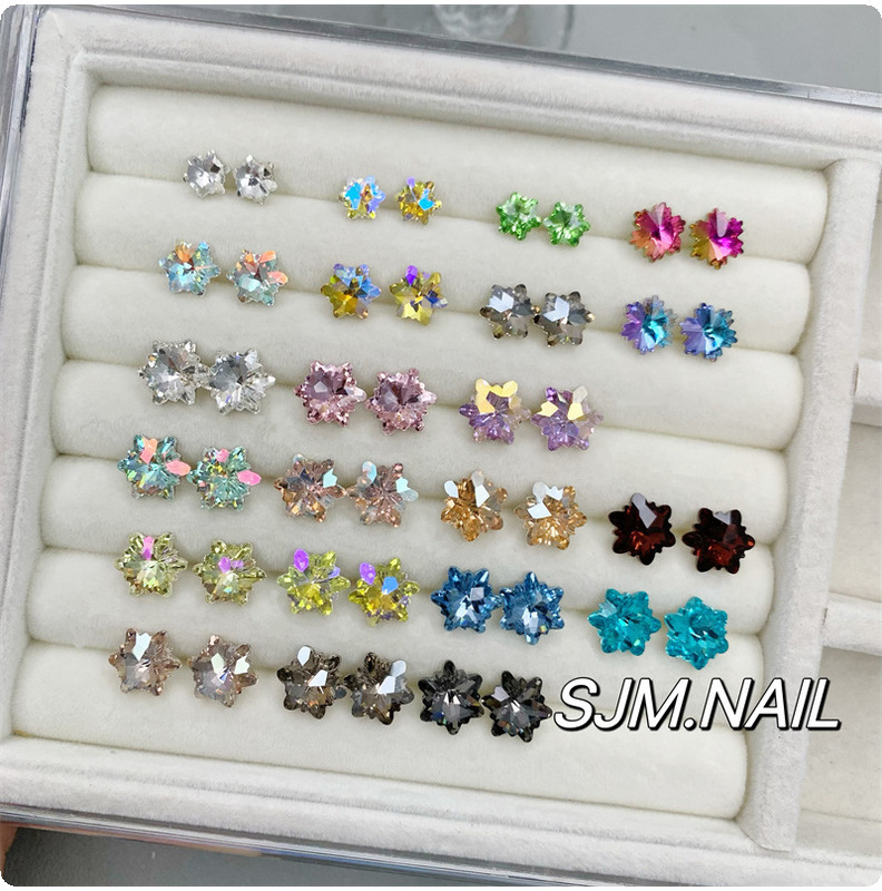 Autumn and Winter Manicure Large and Small Snowflakes Xiaohongshu Flash Pointed Bottom Special-Shaped Diamonds Christmas Ice Flower Nail DIY Accessories