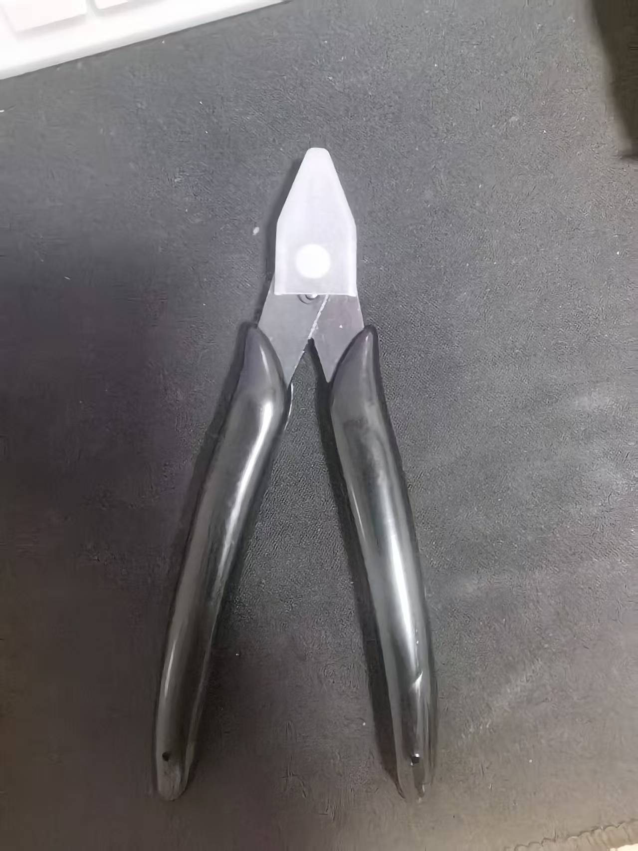 Hooded handlebar grip - black (no lettering)