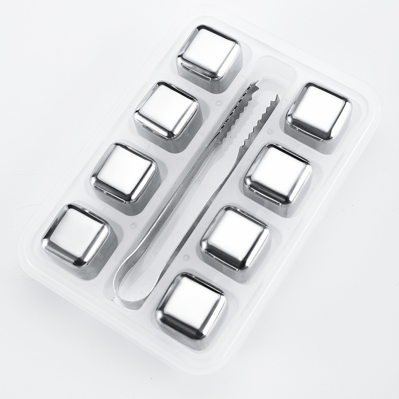 8 капсул с зажимом для льда + устойчивая к низким температурам коробка