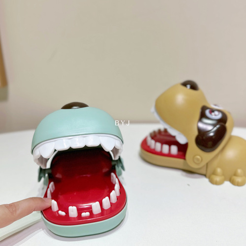 Children's toys that bite fingers, big mouths and hands, cute dogs, tooth extraction toys, adult games, vicious dog toys, wholesale