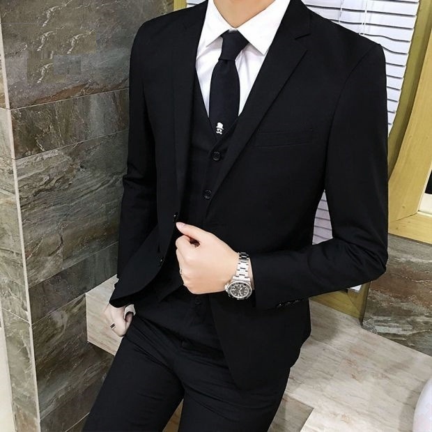 黑色简约修身透气男士商务西装现货经典时尚马甲背心职业西服套装