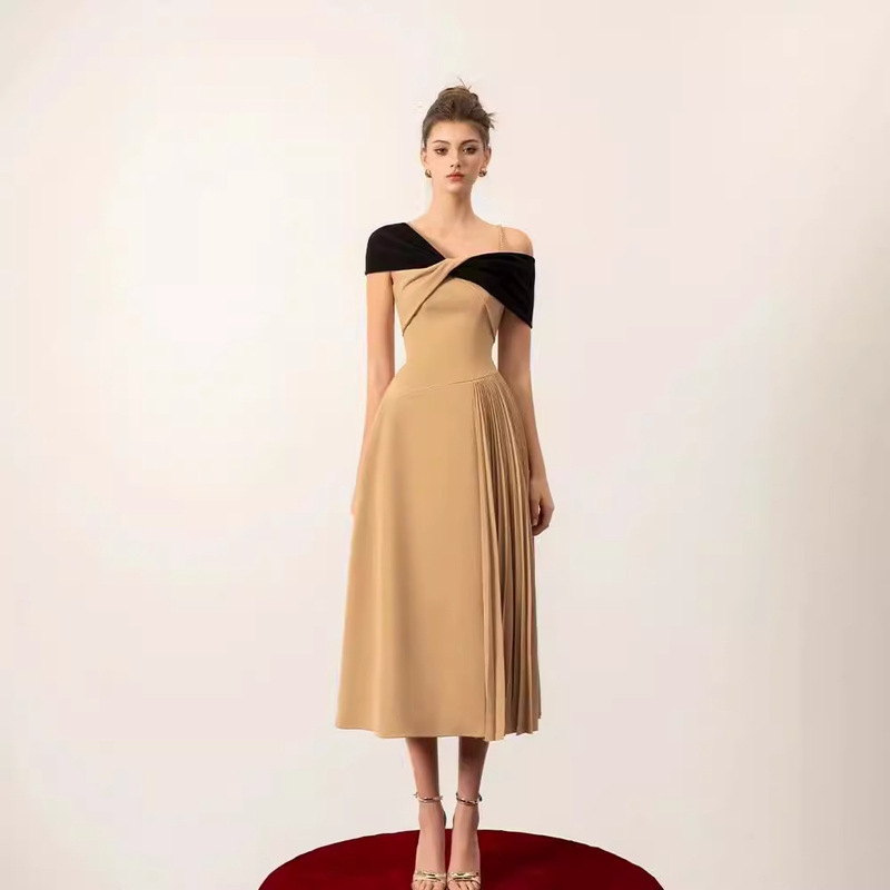 In-Stock Vietnamese Design Pleated Patchwork Dress 2025 Spring/Summer Large Swing Strap Velvet Color-Block Elegant Gown