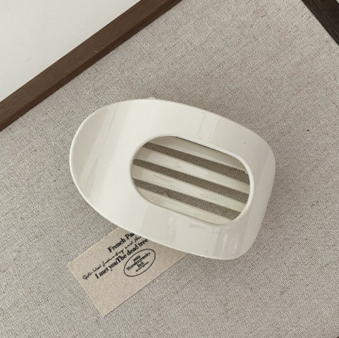 흰색 광택 모델