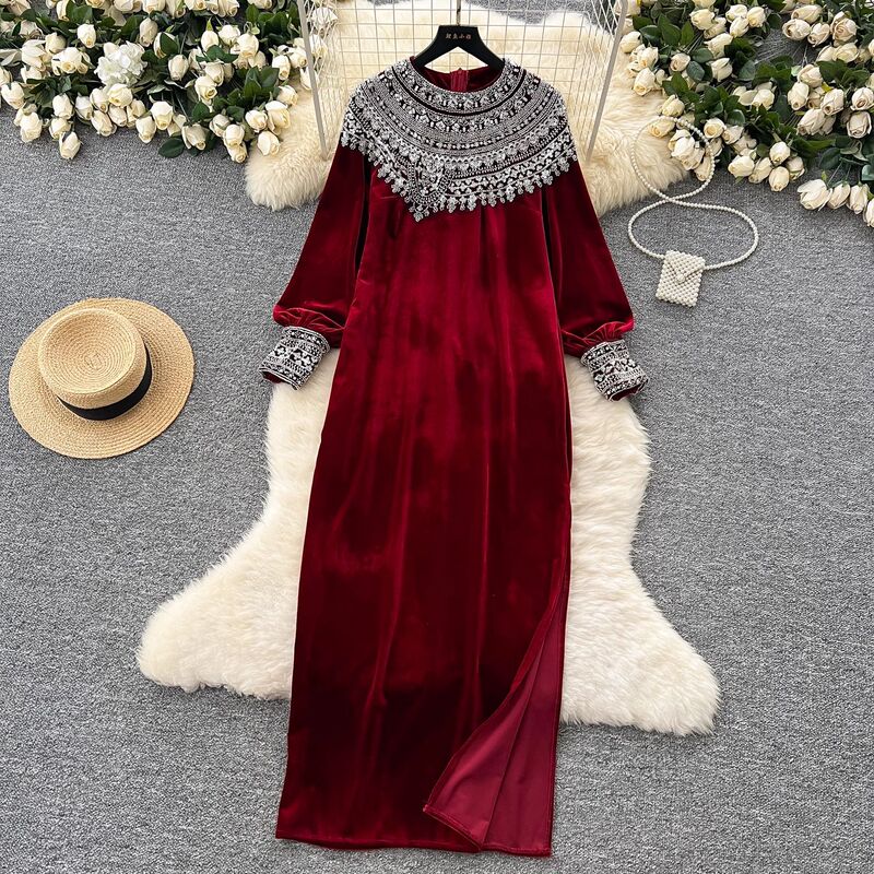 French-Style High-End Heavy Sequin Embroidery Bead Round Neck Long-Sleeve Velvet Dress for Women, Loose and Slimming with a Side Slit Long Skirt French-Style High-End Heavy Sequin Embroidery Bead Round Neck Long-Sleeve Velvet Dress for Women, Loose and Slimming with a Side Slit Long Skirt