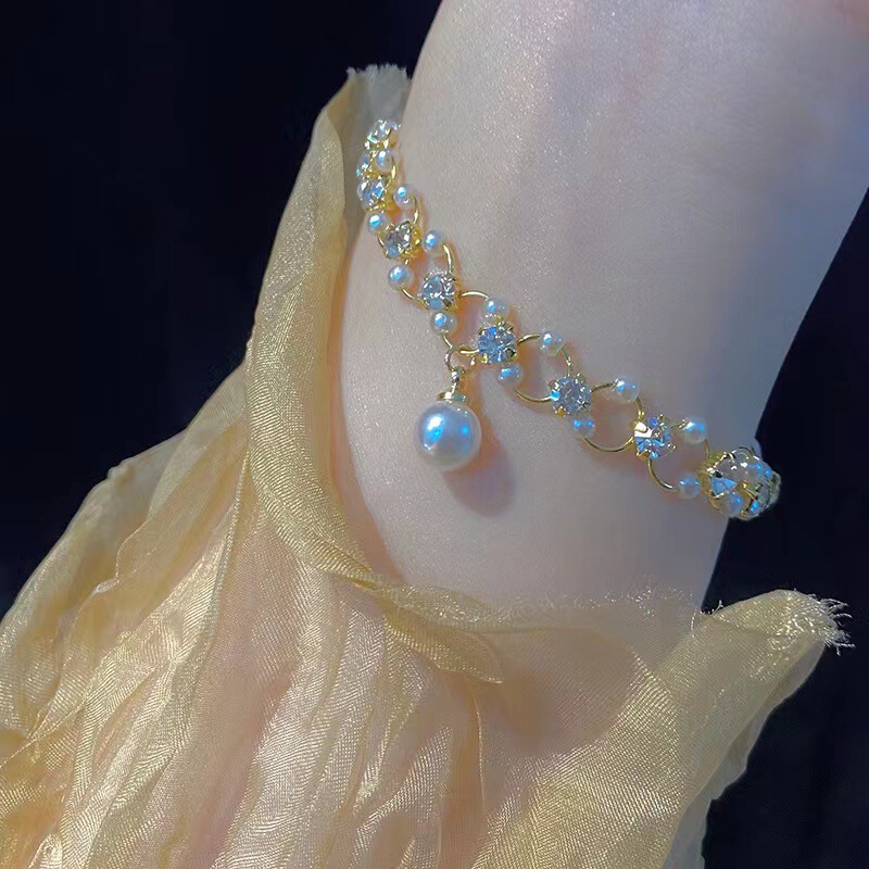 ins Style Simple Retro Diamond-encrusted Pearl Bracelet Korean Niche Design All-match Bracelet New Fashion Bracelet ins Style Simple Retro Diamond-encrusted Pearl Bracelet Korean Niche Design All-match Bracelet New Fashion Bracelet