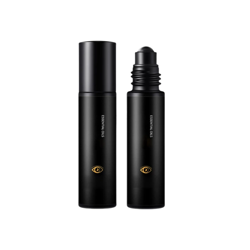 Zevorify Eye Repair Stick увлажняет и нежно ухаживает за кожей вокруг глаз.