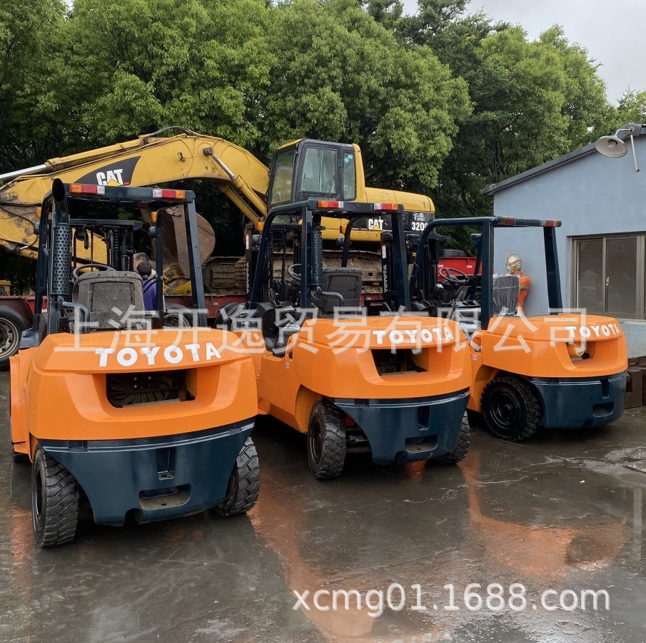 二手丰田5吨叉车供应