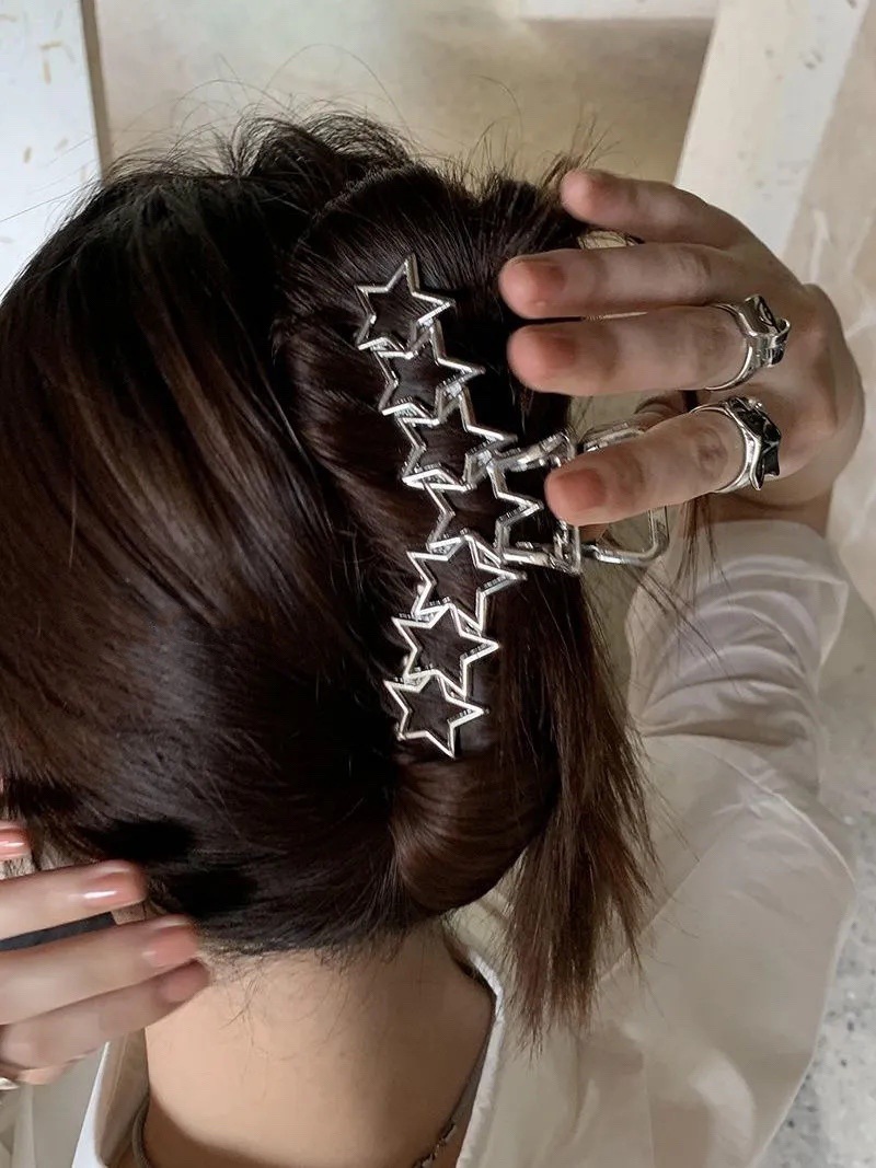 60g Weight Hair Clip, Hair Claws Hair Accessories Type 1 Piece Quantity Retro Women'S Star Heart Shape Fish Alloy Metal Plating Hair Clip Hair Claws