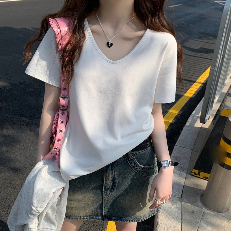하얀색