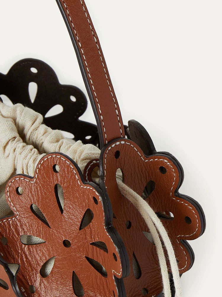 Bolsa de ombro bucket com patchwork floral para mulher_voghion.com