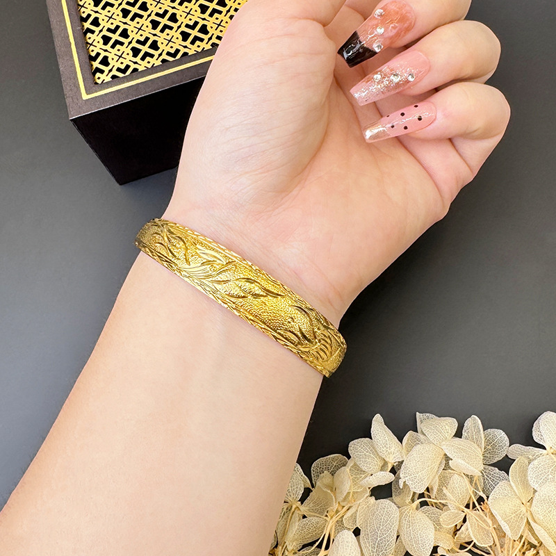 Vietnam Sha Jin Phoenix Fu Fu imitación de oro pulsera no se desvanece durante mucho tiempo fabricantes de pulseras de flores de automóviles de mano suministro directo