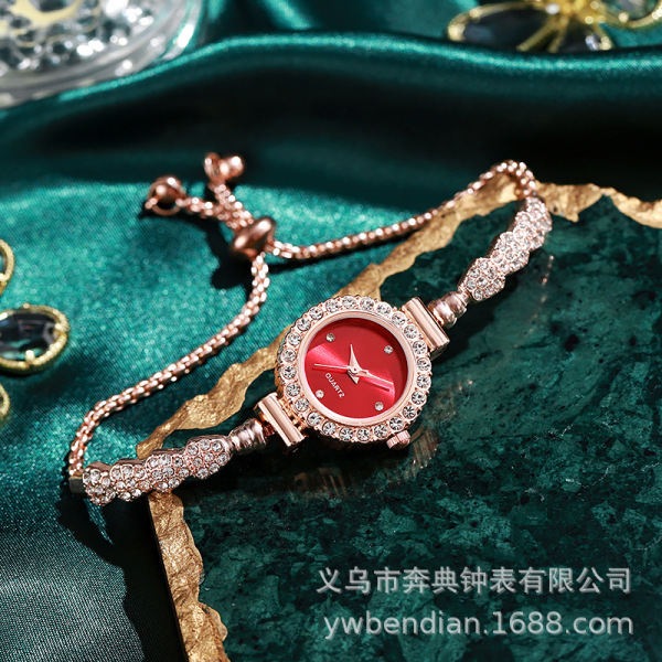 Quartz women's watch