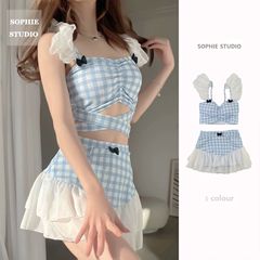 2024新款甜美風格子游泳衣女款平角小胸學生溫泉分體裙式度假泳裝