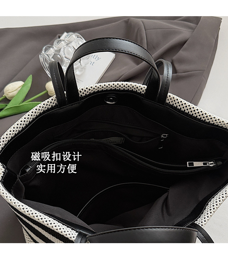Fashionable large-capacity commuting bag for women 2025 new style, single-shoulder bag for going out to work, casual color-blocking tote bag undefined