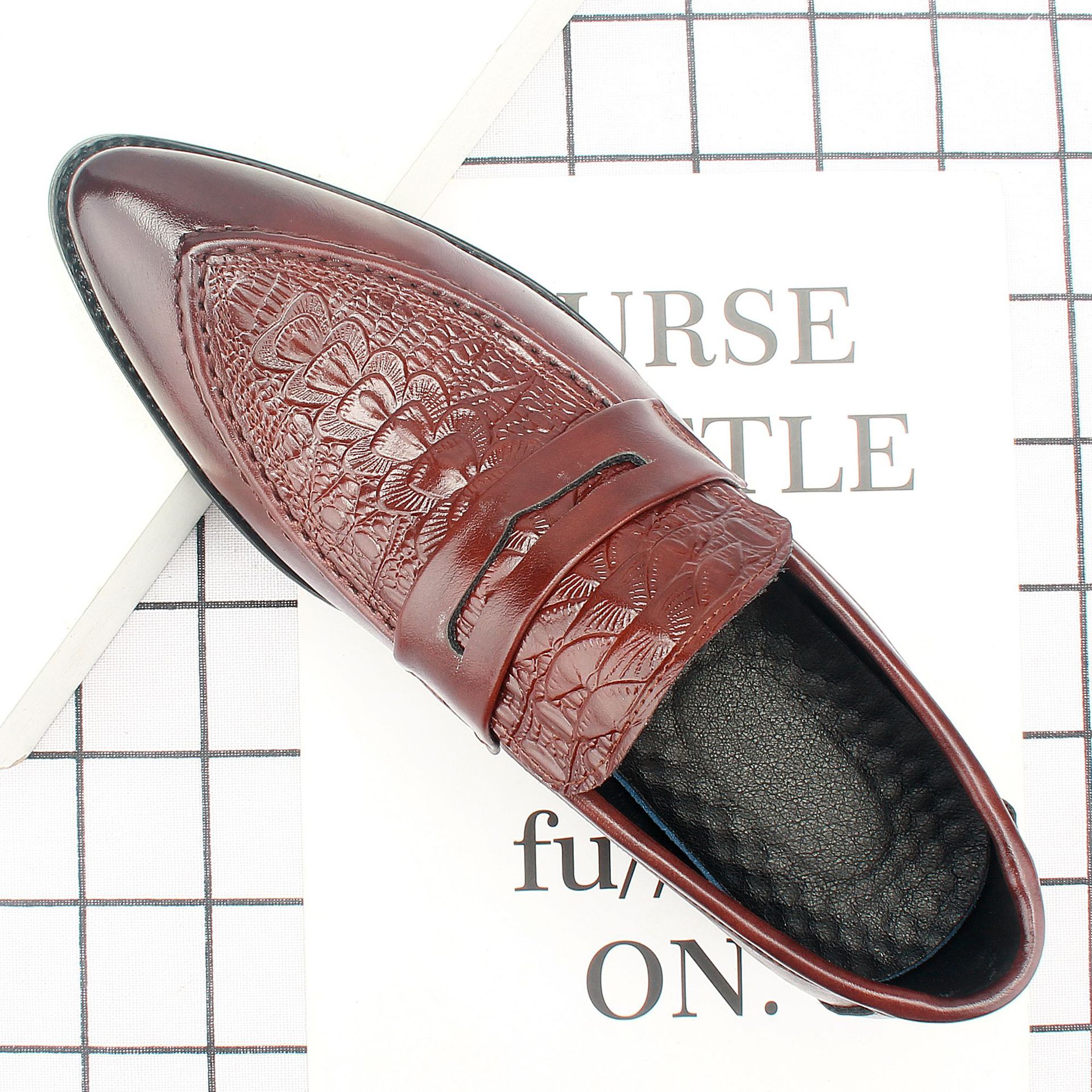 �¿��Ь���д���������װ������ƤЬӢ��ϵ��͸��������Ь241