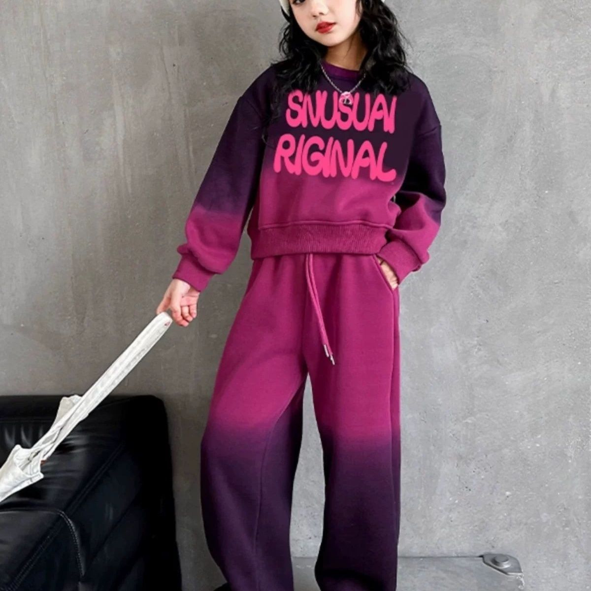 Traje de primavera, otoño e invierno para niñas 2024 nuevo estilo estilo occidental casual más terciopelo grueso suéter de dos piezas de moda para niñas