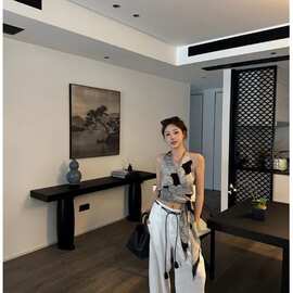 现贷设计感复古交叉领挂脖吊带背心女夏季绑带修身气质外穿上衣