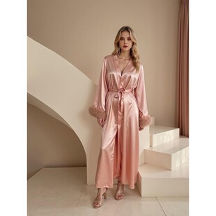 D 18454 Feather Satin Bridal Robe ��ë����˯�� �W���羳