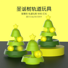 クリスマスツリーのミニ軌道猫の回転盤は猫のおもちゃのおもちゃのペットの猫のミントのボールのクリスマスの萌えのペットの贈り物を笑わせます。