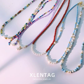 项链;耳钉;手链