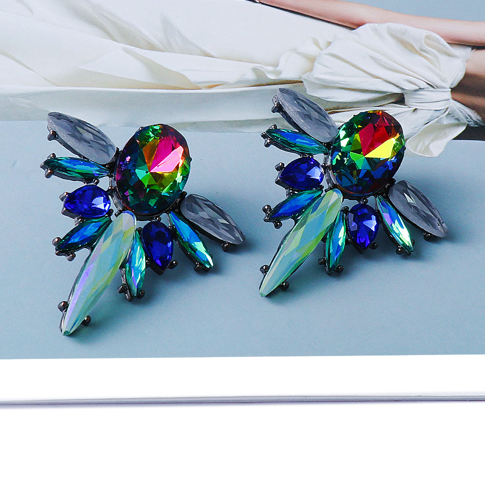 European And American New Style All-match Alloy Glass-studded Geometric Retro Earrings Foreign Trade display picture 1