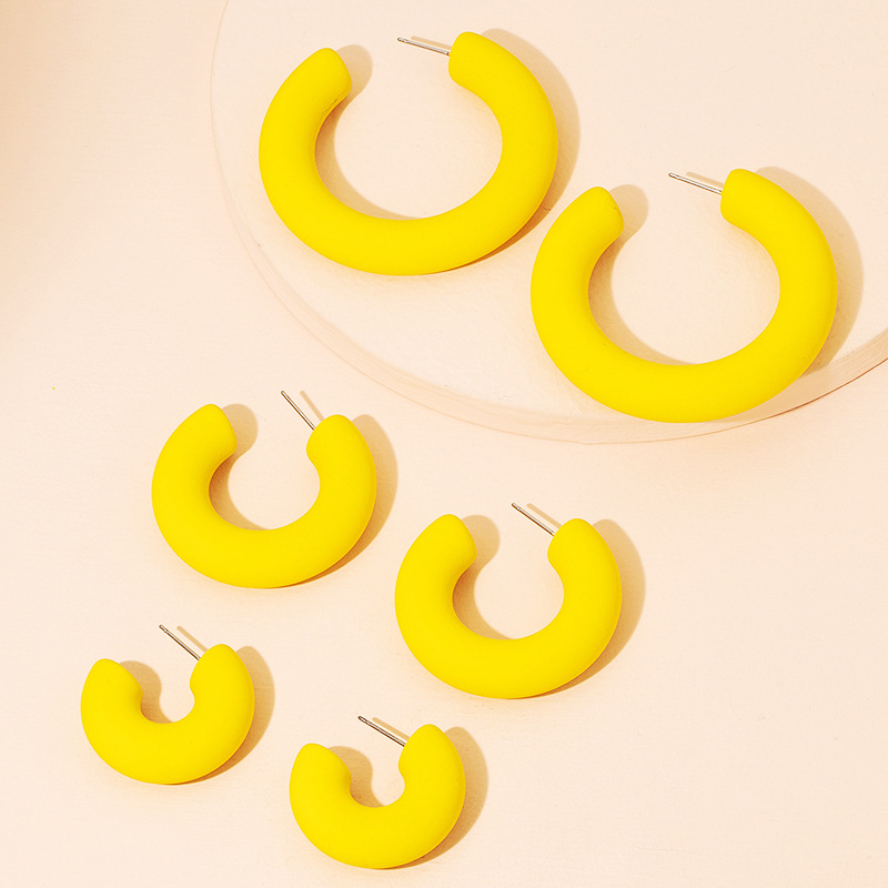 Boucles D&#39;oreilles En Résine Géométriques En Forme De C Jaune En Gros display picture 7