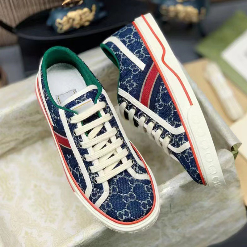 European Station 2025 Spring/Summer New 1977 Canvas Shoes Pink Versatile Flat Sneakers Retro White Shoes Old Flower