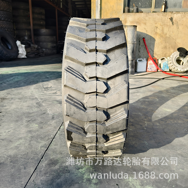 10-16.5轮胎 10-16.5装载机山猫扫地机工程机械耐磨轮胎