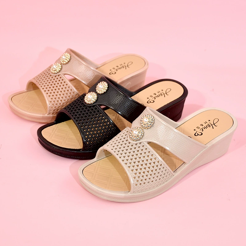 2023 новые стильные тапочки, женские летние модные домашние тапочки на толстой подошве на высоком каблуке, домашние тапочки, нескользящая танкетка для ванной комнаты для выхода на прогулку