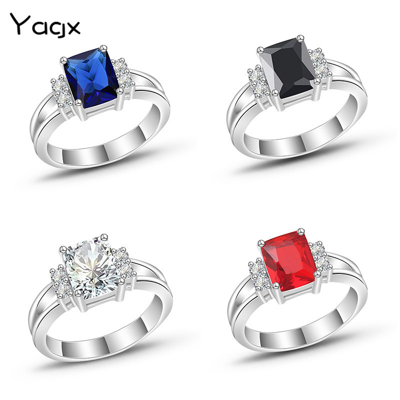 Red Zircon Inlaid Couple Ring for Daily Wear