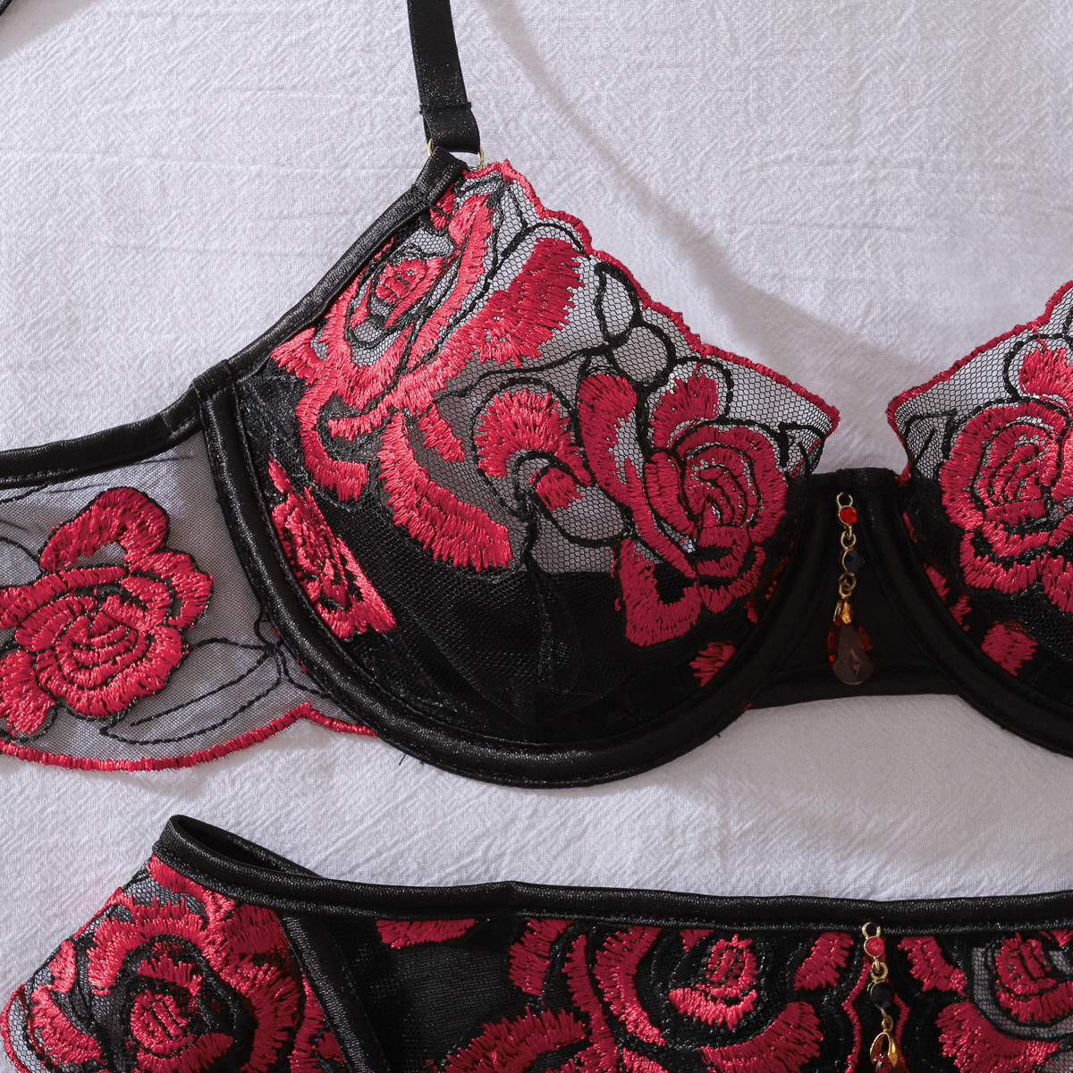 XZ4672A Black Red (4).jpg