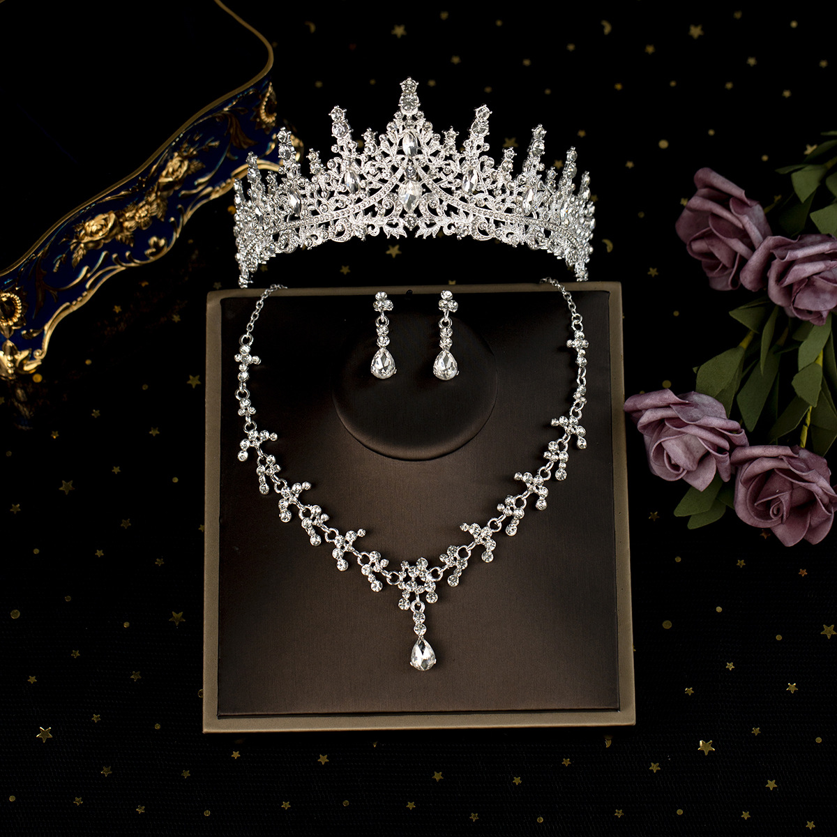 Joyería traje collar pendientes corona de la boda de tres piezas vestido de boda accesorios de la cena collar de novia al por mayor