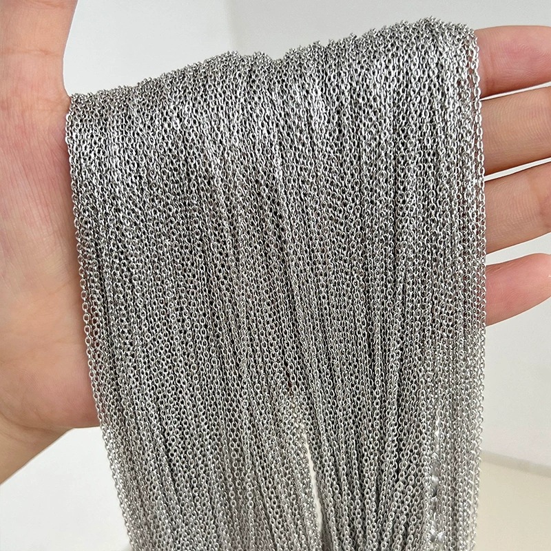 Silver o-shaped chain