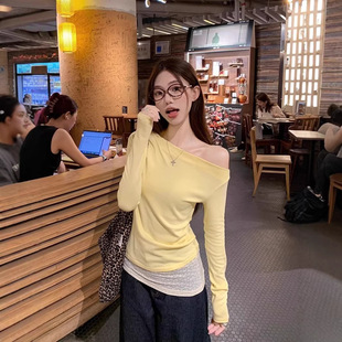 �nϵ�Sɫ�ٽzƴ�Ӽكɼ��L��t��Ů�����ȴ������@��¶����������