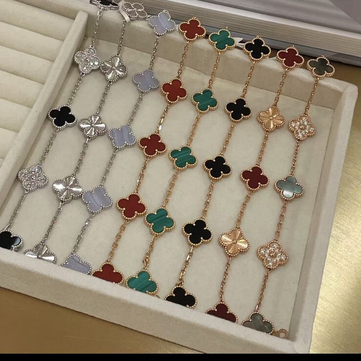 Van Gogh V Gold Cnc Four-Leaf Clover Five-Flower Bracelet for Women, Plated with 18K Rose Gold, Red Agate, White Shell, Light Luxury Thin Flower Bracelet