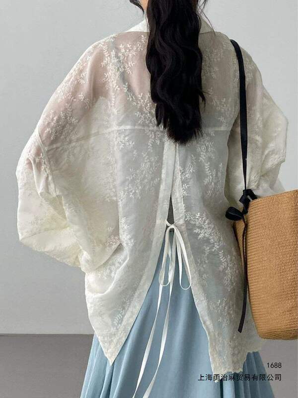 Back-slit hollowed-out chiffon sun protection shirt for women, summer outerwear, sheer lace cover-up, cool-feel shirt jacket Back-slit hollowed-out chiffon sun protection shirt for women, summer outerwear, sheer lace cover-up, cool-feel shirt jacket